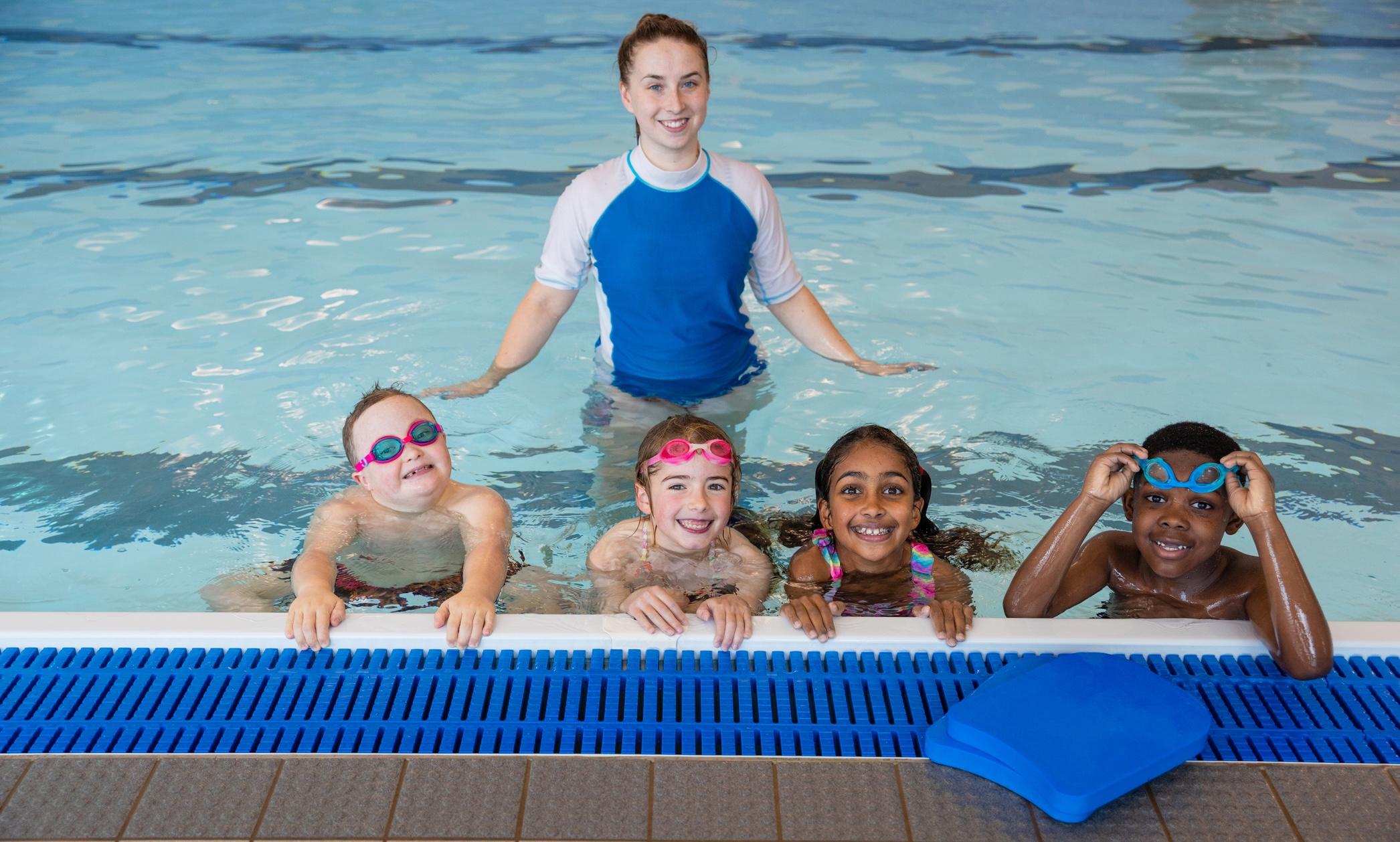 Group swim lessons with instructor